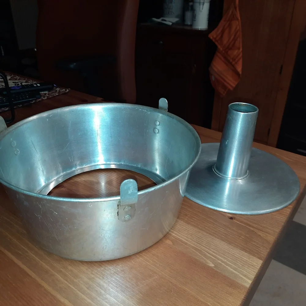 Mirro Vintage Angel Food Cake  Pan